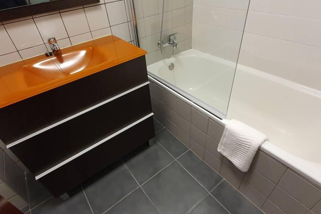 Apartamento Faja De Cima Lägenhet Exteriör bild